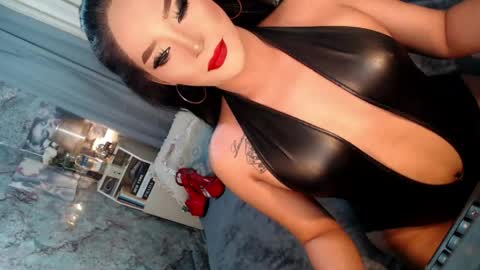 Sierrafina online show from May 17, 5:45 pm