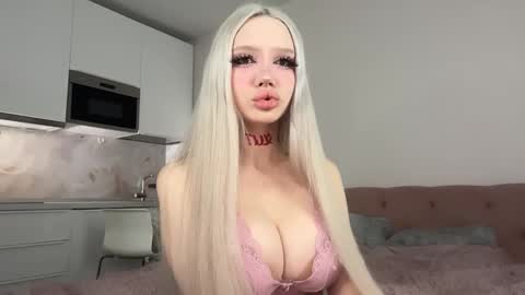 Diana  online show from November 30, 8:00 pm