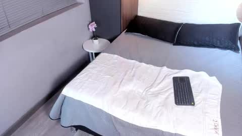 SImon Duran online show from March 11, 4:38 am