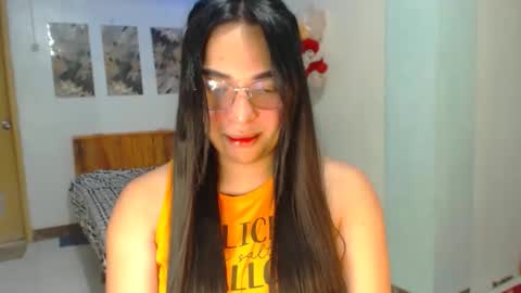 Snapshot of simplehellfire chatting on September 29, 5:01 pm LEILA online show from September 29, 5:01 pm