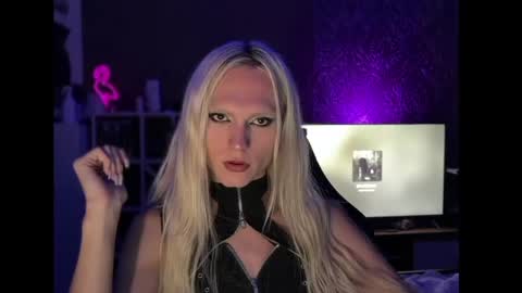 sindly online show from June 9, 6:29 pm
