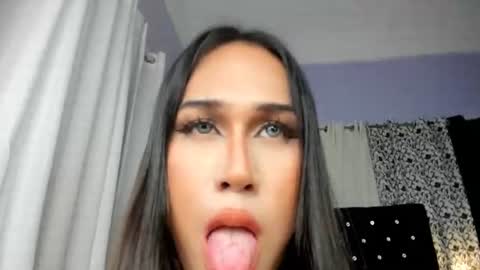dani online show from July 28, 9:14 pm