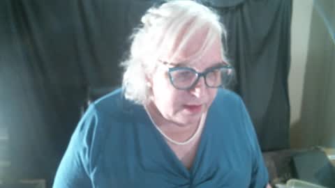 Sissy Diane online show from January 6, 12:27 am