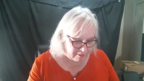 Sissy Diane online show from January 14, 12:33 am