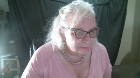 Sissy Diane online show from September 28, 11:37 pm