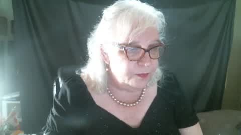 Sissy Diane online show from October 3, 11:38 pm