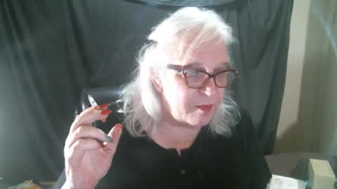 Sissy Diane online show from December 4, 12:37 am