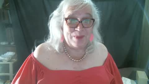 Sissy Diane online show from December 13, 7:42 pm