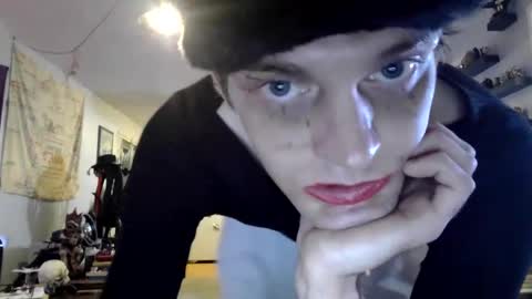 sissyemmalauren online show from October 4, 2:23 am