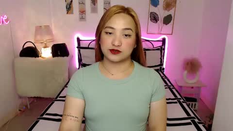 Queen Cyrine online show from June 4, 4:26 am