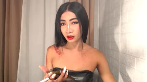slimprettyjoira online show from June 6, 10:33 am