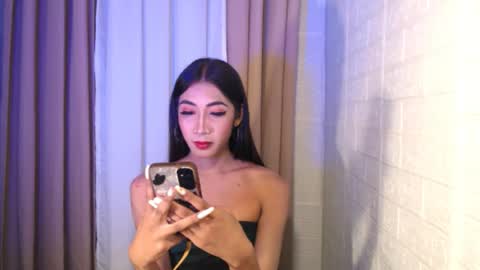 slimprettyjoira online show from July 1, 3:01 pm