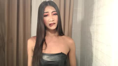 slimprettyjoira online show from July 24, 1:53 pm