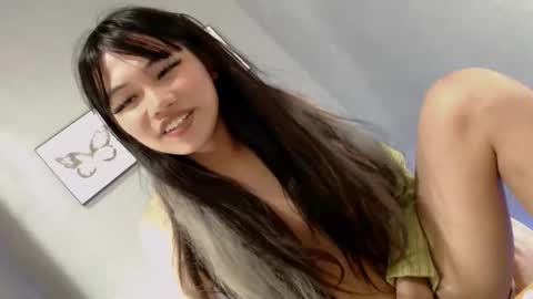 slut4attention online show from June 10, 9:19 am