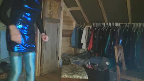 slutjennifertransxx online show from February 6, 5:24 am