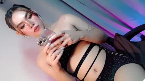 slutty_rose69 online show from July 14, 10:21 am