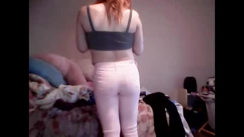 SmolHungGothWitch online show from February 18, 6:26 am