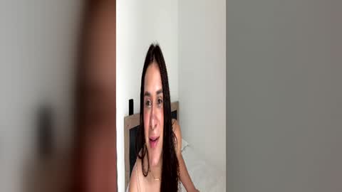 sofia_rivers_ online show from June 14, 1:45 pm