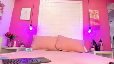 Sophia  online show from July 2, 7:41 pm