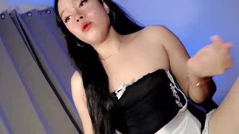 sophia_walker18 online show from April 15, 9:14 am