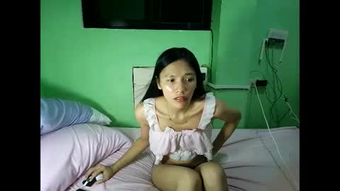 sophialaurel online show from May 30, 4:49 pm