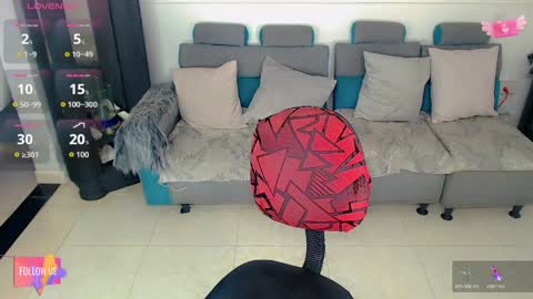 sophie_vall online show from April 10, 12:28 am