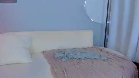 Sophie online show from June 16, 11:49 pm