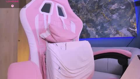 SAMANTHA online show from July 3, 2:01 pm