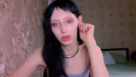 sora999999999 online show from July 8, 9:18 pm