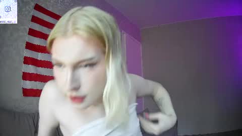 soska_albinosk online show from July 30, 12:26 pm