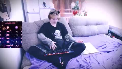 sparkyferret online show from November 30, 2:36 am