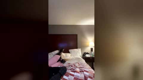 stacyt608 online show from December 18, 1:44 am