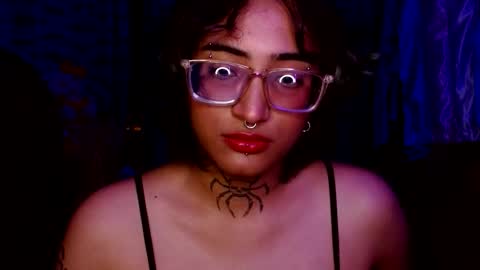      online show from September 25, 7:04 am