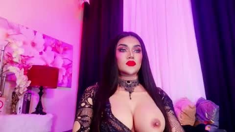 CALL ME STELLA online show from June 21, 9:23 am