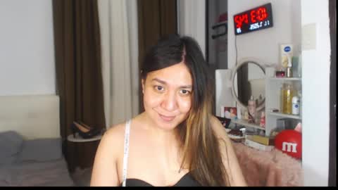 Stella online show from July 11, 2:32 pm