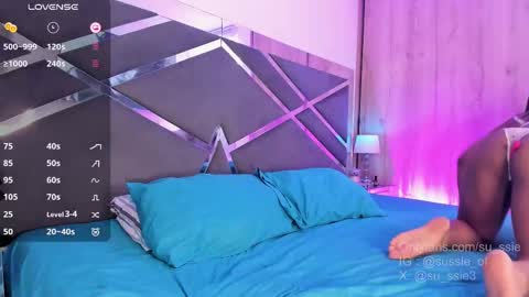 su_ssie online show from October 30, 7:35 pm