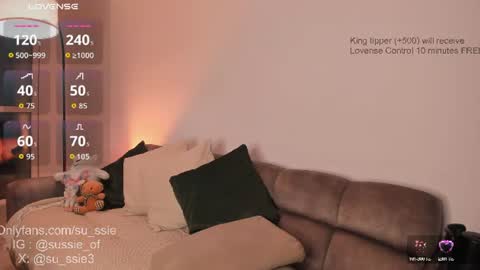 su_ssie online show from June 18, 12:23 am