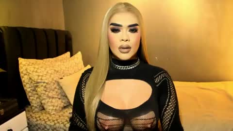 JADE ELYSE online show from August 7, 6:37 pm