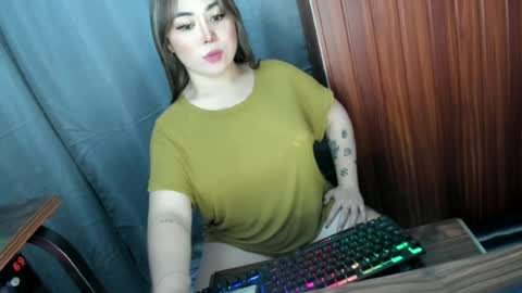 Millany online show from June 17, 4:02 am