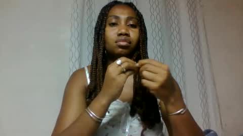 surbelle online show from June 4, 4:32 pm