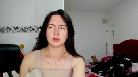 sweet__suck69bitch online show from June 24, 12:52 am