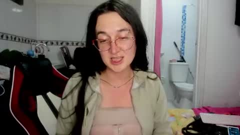 sweet__suck69bitch online show from July 23, 2:09 am