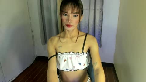 sweet_kyliexx online show from June 14, 5:30 am