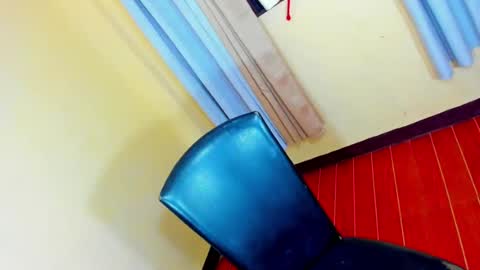 sweet_kyliexx online show from July 12, 1:42 am