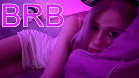 sweet_mol1y online show from November 17, 5:18 am