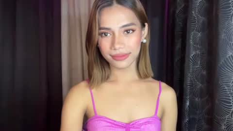 sweet_nikki03 online show from December 18, 6:02 pm