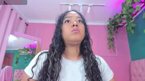 Yeileen online show from March 26, 10:13 pm