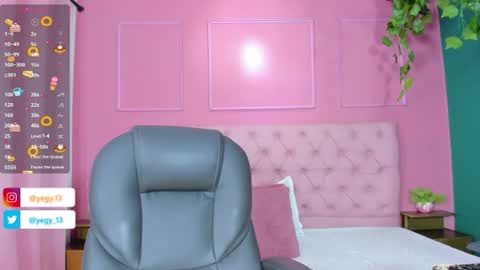 Yeileen online show from June 17, 9:27 pm