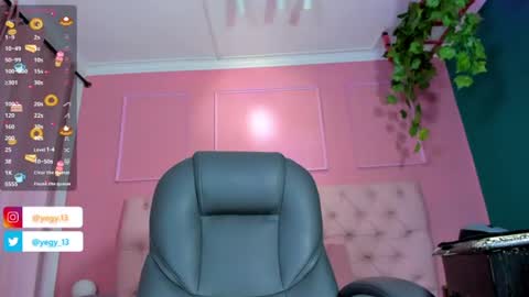 Yeileen online show from June 19, 10:24 pm