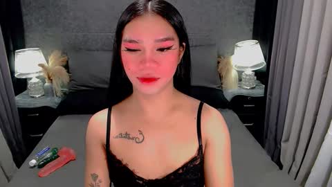 bea takashi  online show from February 24, 9:46 am